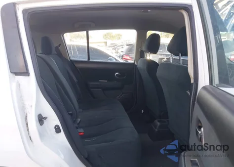 2011 Nissan Versa 1.8S z USA, uszkodzony, nr VIN 3N1BC1CP1BL368968